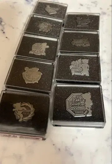 극장판 명탐정 코난 핀 배지 세트