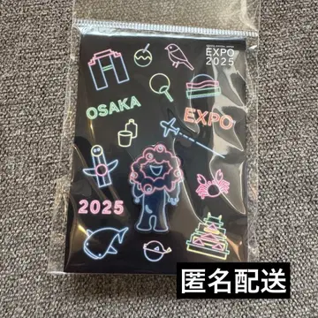 미야쿠미야쿠 네온 핀 배지