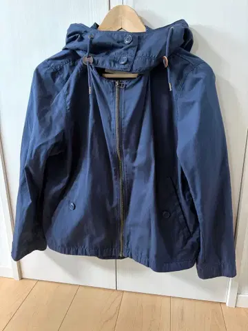 네이비 탈부착 후드 마운틴 파카