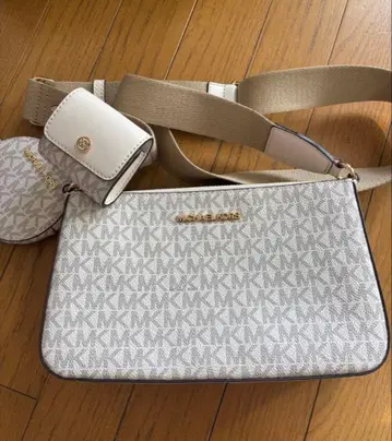 MICHAEL KORS 숄더백 화이트 MK 로고