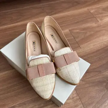 다이애나 리본 포함 신발 펌프스 로퍼