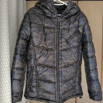 in the attic 카모플라쥬 다운 자켓