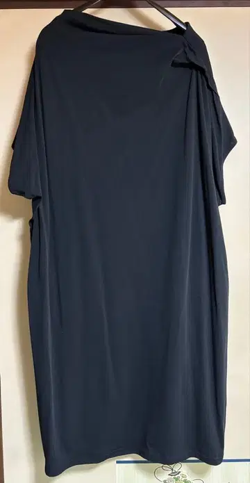 모에의 티셔츠 소재 원피스