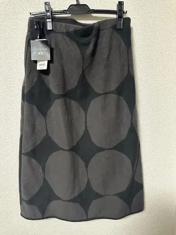 유니클로 마리메꼬 블랙 도트 스커트