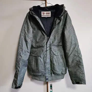 VOLCOM 후드 부착 스트라이프 자켓 S 사이즈