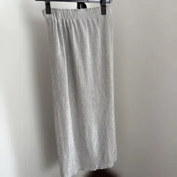 실버 플리츠 롱 스커트