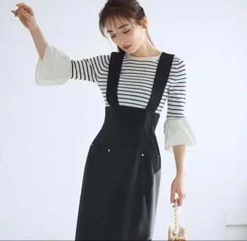 Apuweiser-riche 2WAY 서스펜더 타이틀 스커트