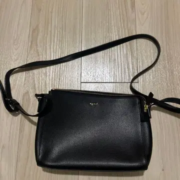 블랙 가죽 숄더백 Agnes b