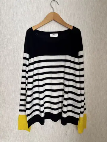 미사용 ZARA 얇은 소재 니트 보더