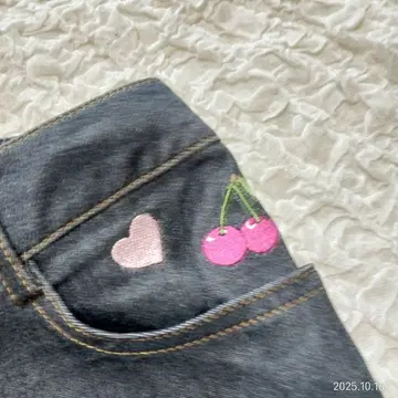 레오나르 하트 체리 데님 팬츠