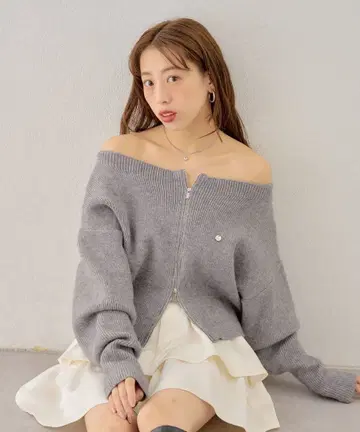 chico 지퍼 오프숄더 멜란지 니트