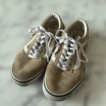 Vans Ultracrush 베이지 스니커즈