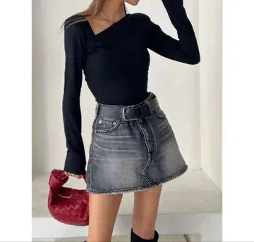 [ TINY ] 체인 목걸이 포함 바디수트