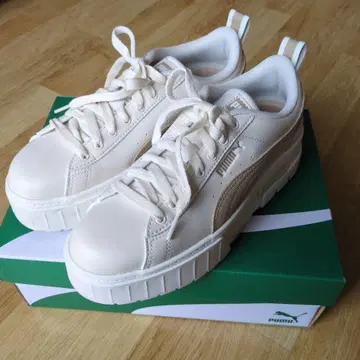 푸마 통굽 스니커즈 24cm