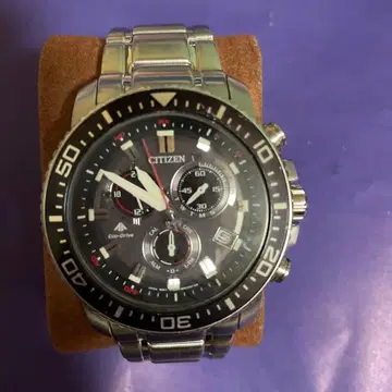 CITIZEN Eco-Drive 프로마스터 크로노그래프 하자품