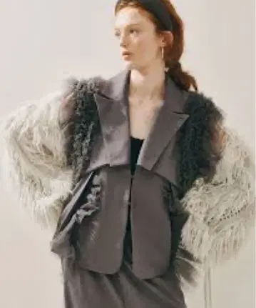 라벨에튀드 2WAY 볼륨 개더 튤 슬리브리스 자켓