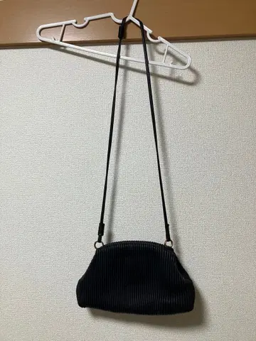 누에르 블랙 숄더백