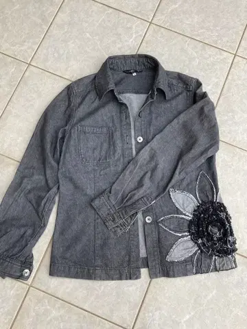 포테치노 꽃 자수 데님 자켓 그레이