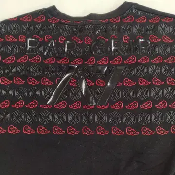 블랙 반팔 티셔츠 빨간색 원 디자인