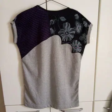 비쥬 장식 슬리브리스 튜닉