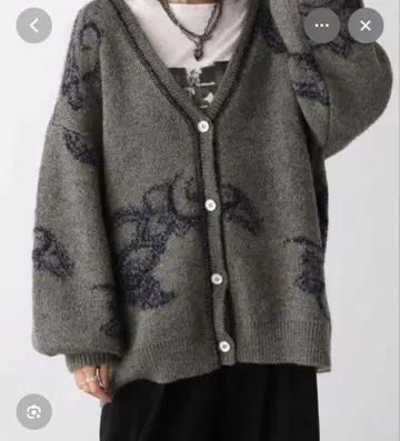 미사용 새상품 JEANASIS Paisley 라메 기모 V넥 가디건