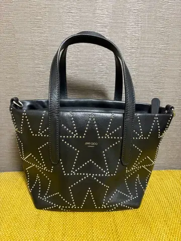 JIMMY CHOO 블랙 스타 스터드 미니 토트백