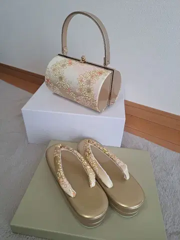 꽃무늬 디자인 골드 조리와 백 세트