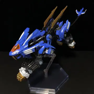 리얼라이즈 모델 블레이드 라이거 도색 완료품