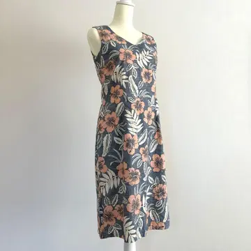 하와이안 원피스 슬리브리스