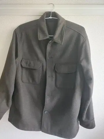 UNIQLO 다크 브라운 자켓