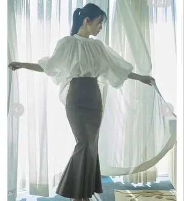 미사용 새상품 SNIDEL 하이웨스트 헴 플레어 스커트 머메이드 스커트