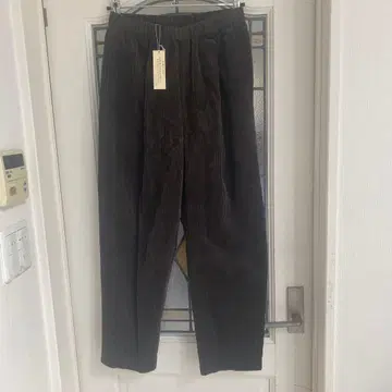 미사용 새상품 요건 레일 바바구리 코듀로이 팬츠