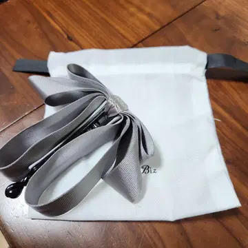 ComlexBiz 리본 바나나 클립