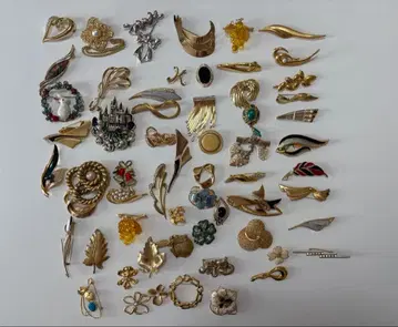 버라이어티 앤티크 빈티지 브로치 60점