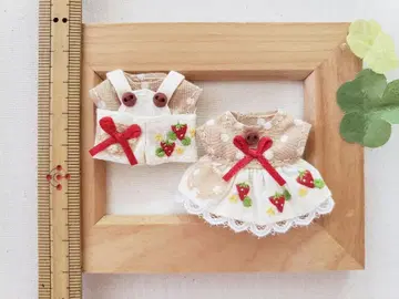 옷 갈아입기 의류 자수