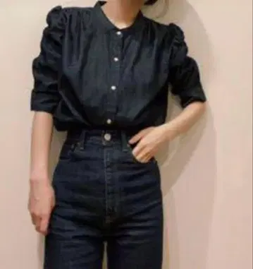 MOUSSY 개더 슬리브 블라우스 블랙