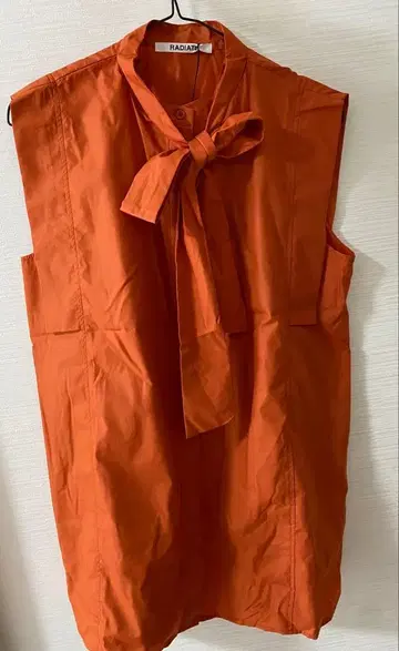 RADATE 리본 포함 오렌지 슬리브리스