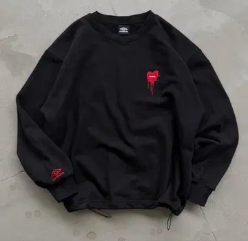 ONCILY UMBRO 파이핑 드로 코드 맨투맨/블랙