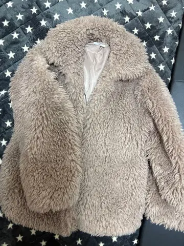 EMODA 베이지 보아 자켓