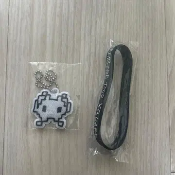 INI XQUARE 니시 히로토 캡슐 토이 키링 러버 밴드