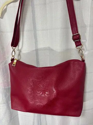 와인 레드 빨간색 가죽 숄더백