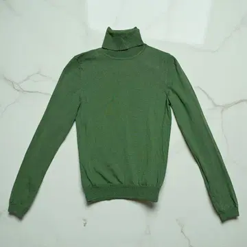 UNIQLO 유니클로 울 100% 그린 긴팔 스웨터 S 사이즈