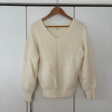 snidel 모헤어 V넥 니트