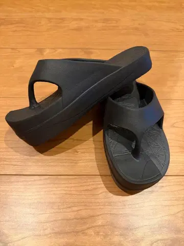 락바키 교정 샌들