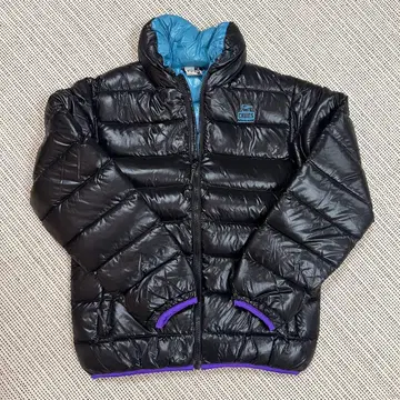 미사용 새상품 CHUMS 다운 자켓 M 블랙/파랑
