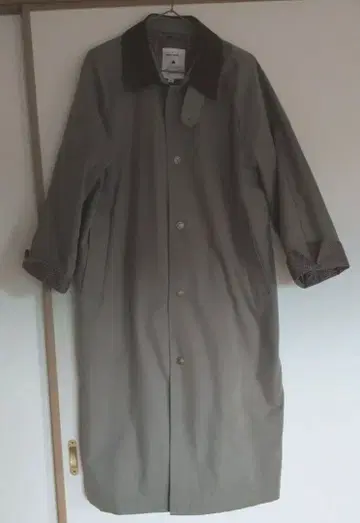 닥스 코듀로이 코트 옷깃