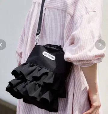 프릭스스토어 x 아웃도어 프로덕츠 별주 프릴 숄더백 블랙