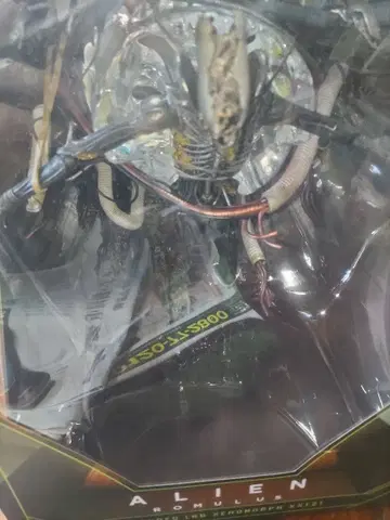 NECA 네카 서스펜디드 라보 제노모프 에이리언 로물루스