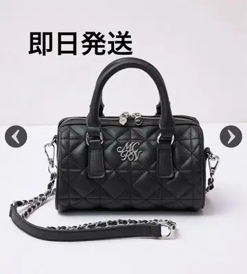 미셸 마카롱 퀼팅 미니 보스턴 백 로고 블랙