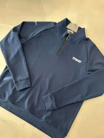 미사용 TFW49 하프 지퍼 모크 셔츠